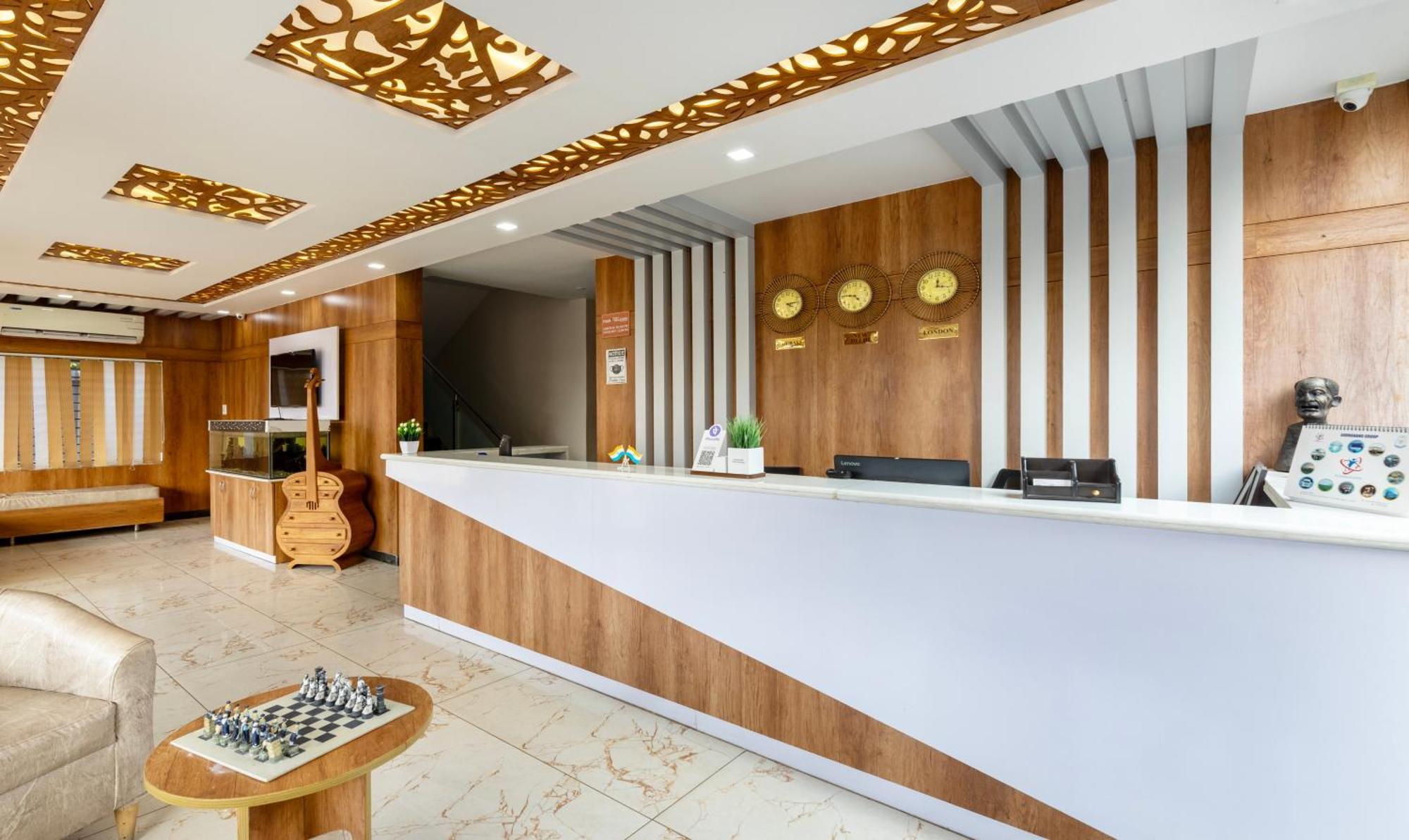 Hotel Treebo Four Seasons Mysuru Zewnętrze zdjęcie